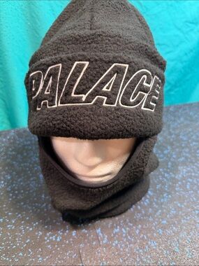PALACE Black Fleece Balaclava with White-Outlined Logo